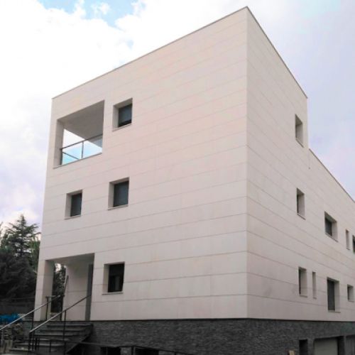 Quality design outdoors with Cubika.