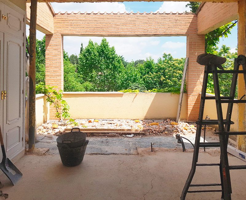 To be reformed gallery in Madrid Norte (before).